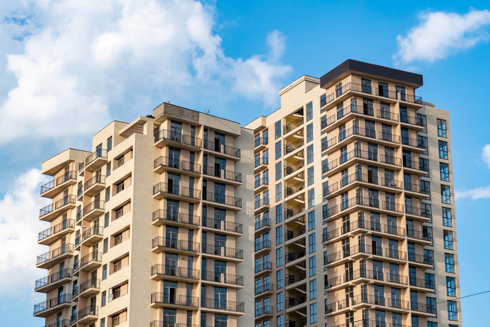 VERSATILIDAD DE APLICACIÓN VERSATILIDAD DE APLICACIÓN